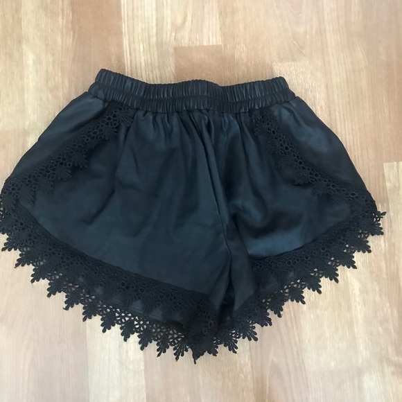Glamorous Pants - Glamorous leather shorts (XS)